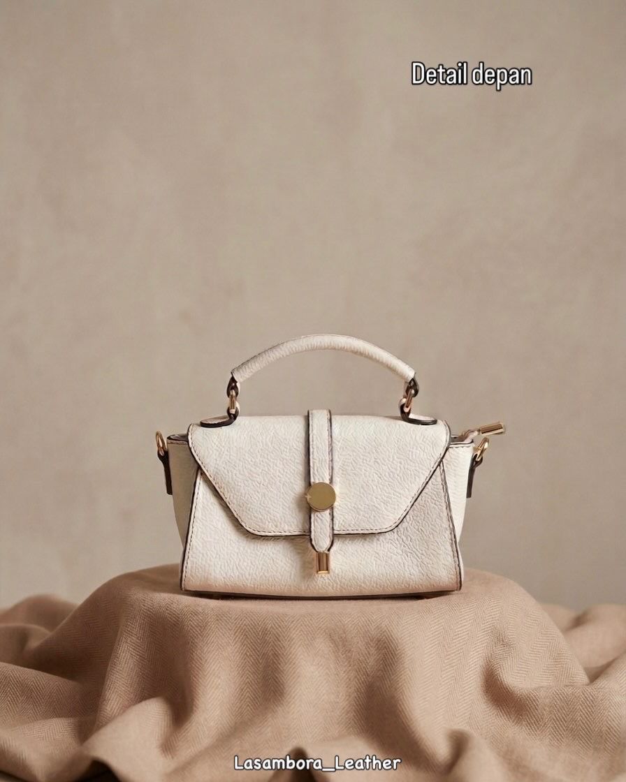 Tas Wanita Kulit Wanda HD tampak depan
