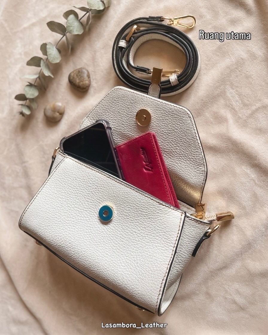 Tas Wanita Kulit Wanda HD tampak detail